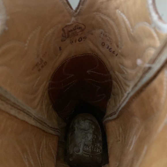 VINTAGE✨ JUSTIN WESTERN COWBOY BOOTS w/ ORNATE SCROLLING TOP DETAIL - Picture 12 of 14